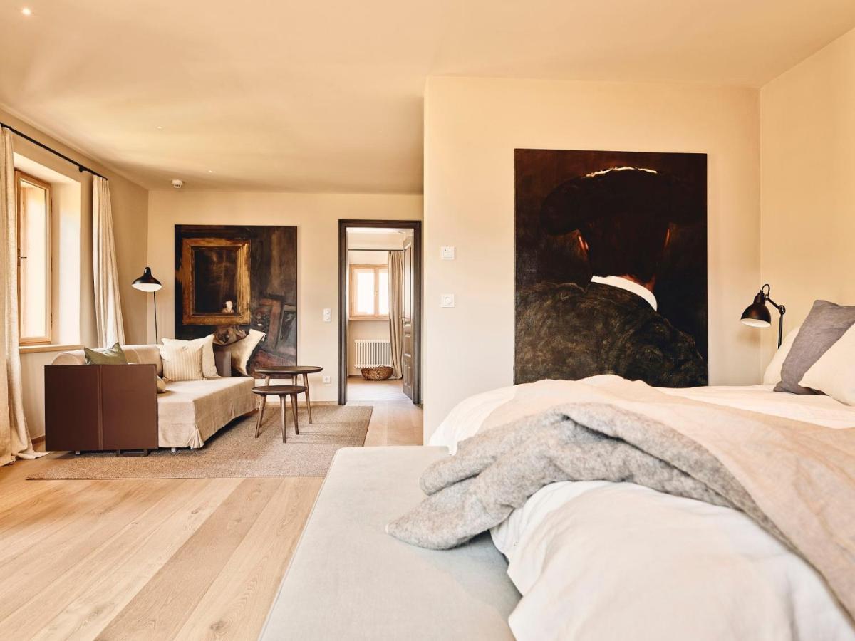 Tauroa Krenn Hotel Purgg Bagian luar foto
