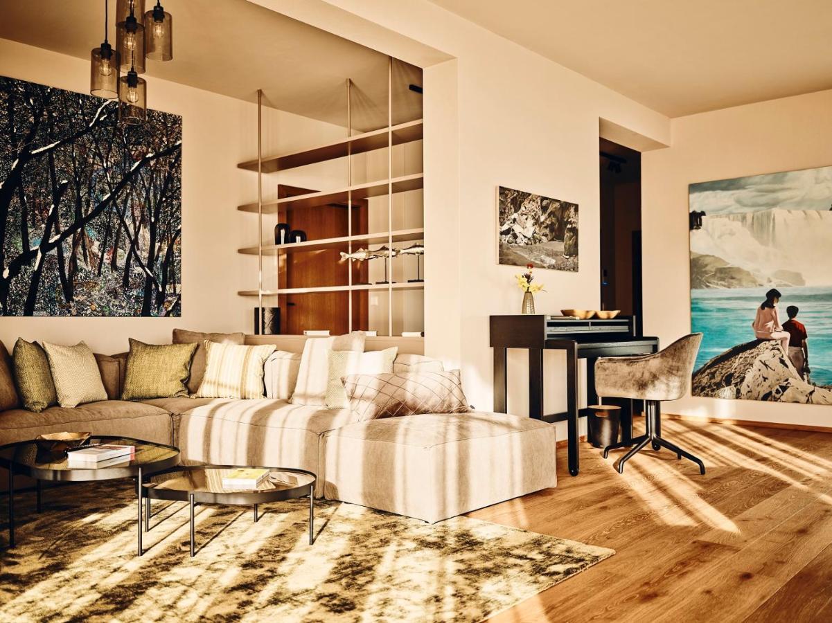 Tauroa Krenn Hotel Purgg Bagian luar foto