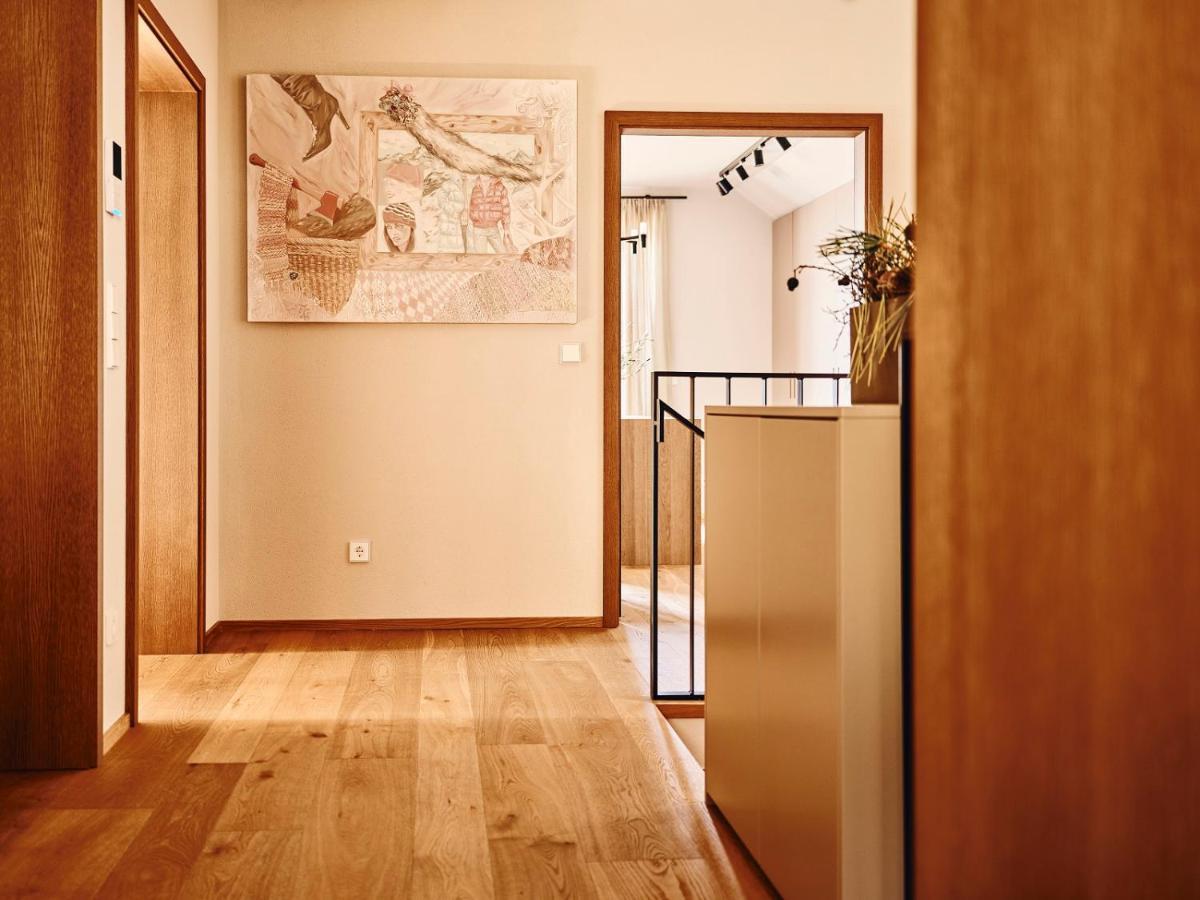 Tauroa Krenn Hotel Purgg Bagian luar foto