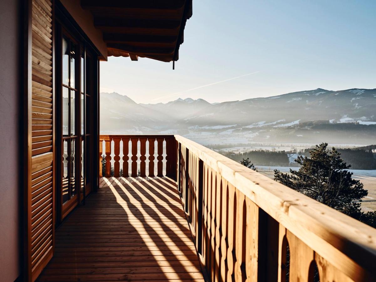 Tauroa Krenn Hotel Purgg Bagian luar foto